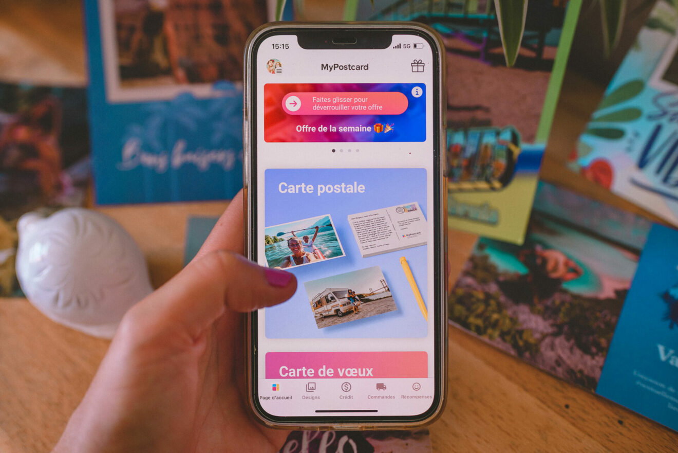 J'ai testé MyPostcard, qui permet d'envoyer des cartes postales ...