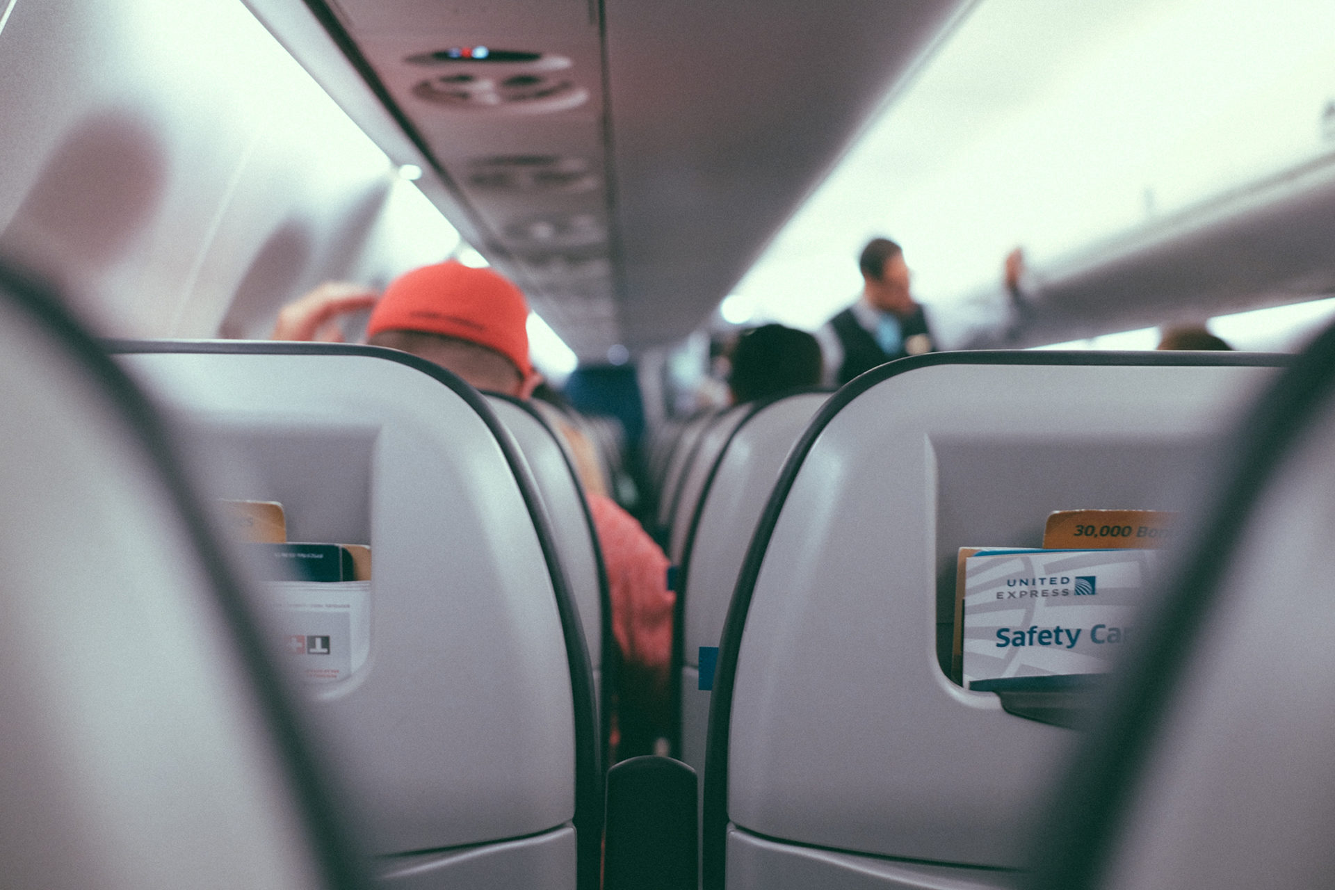 10 conseils pour voyager en avion plus tranquillement