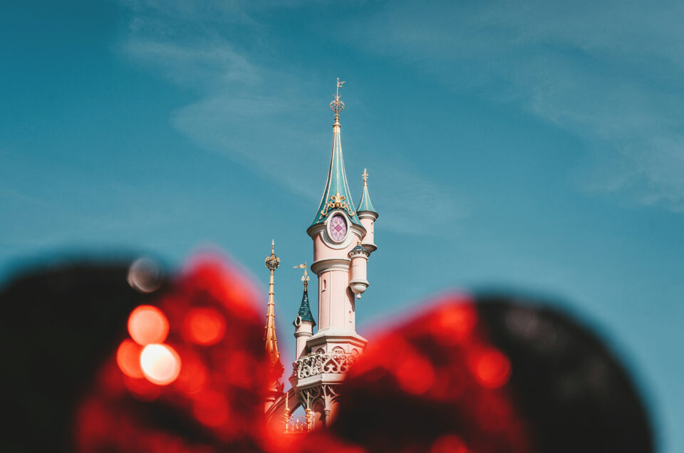 Pourquoi on aime s’offrir un séjour à Disneyland Paris en été