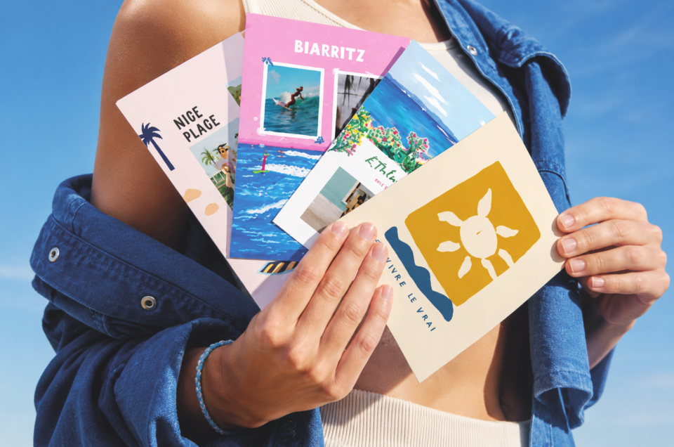 L&rsquo;application popcarte transforme vos photos en cartes postales personnalisées